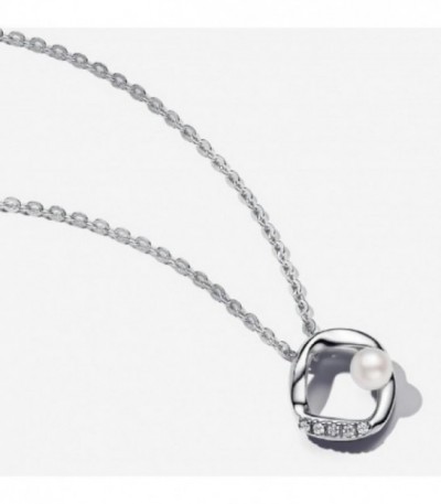 Collar Círculo Forma Orgánica en Pavé y Perla Cultivada de Agua Dulce